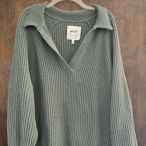 American Eagle Aerie long sleeve green sweater top